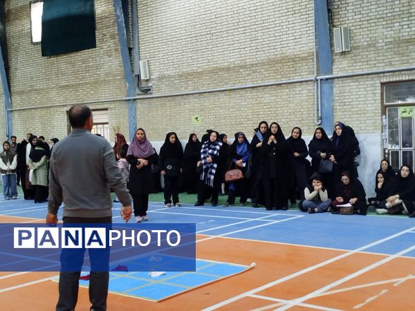 برگزاری دوره‌های ضمن خدمت تخصصی مربیان پیشتاز در فاروج