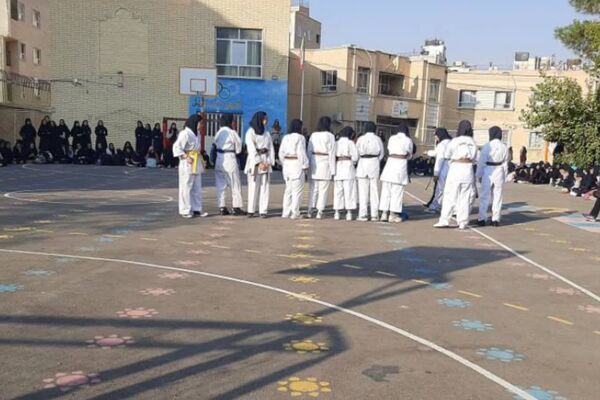 هفته تربیت‌بدنی در دبیرستان فرشتگان ناحیه ۴شیراز