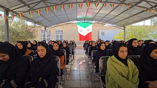 آیین استانی زنگ استکبار ستیزی در هنرستان نمونه میرجلیلی یزد