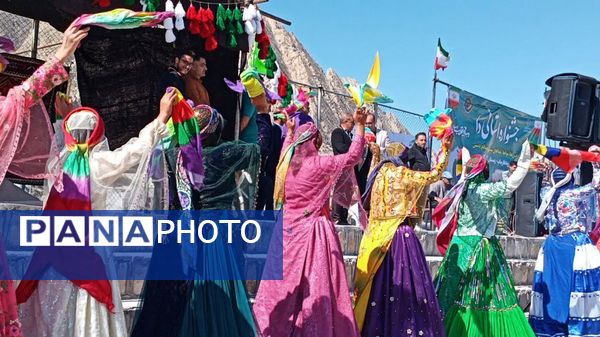 رود فاریاب میزبان جشنواره آیین‌ها و نواهای استان بوشهر در دهه فجر