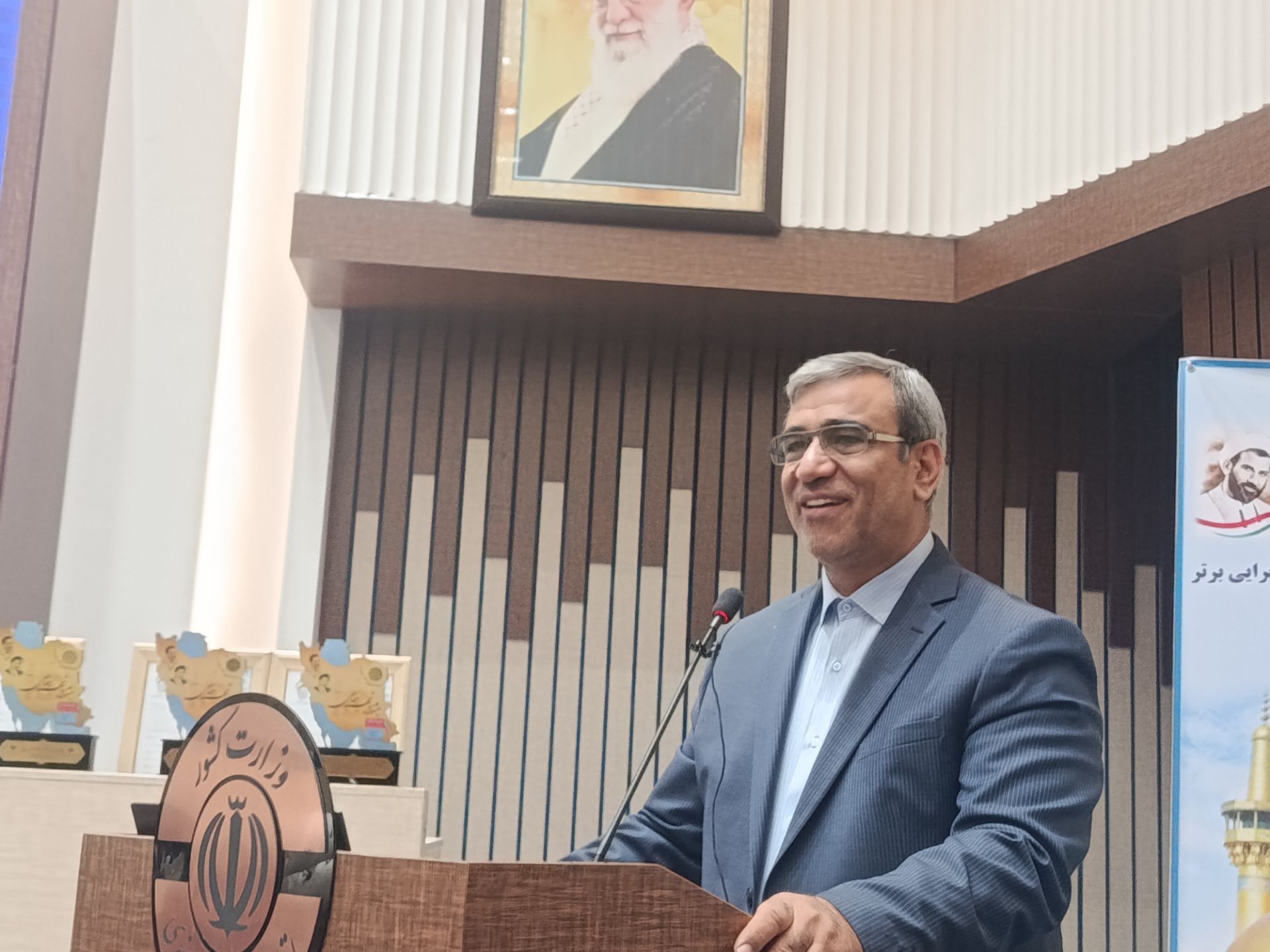 رتبه اول کشور در کسب و کار نتیجه همدلی و تلاش های مشترک است 