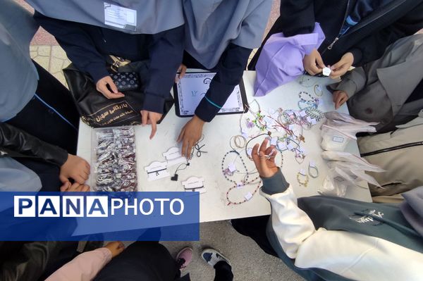 جشنواره خوارزمی «محور بازارچه» در دبیرستان دخترانه توحید