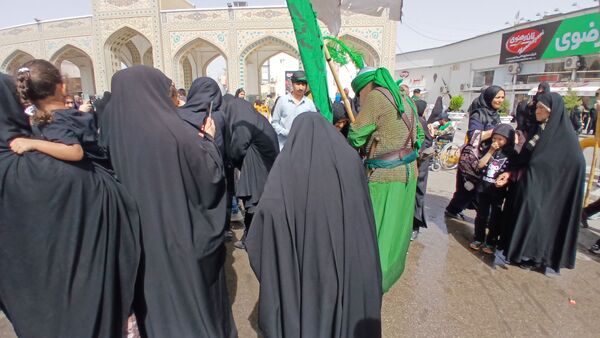 عزاداری زائران حضرت رضا (ع) 