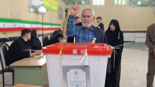 حضور مردم  یاسوج پای صندوق‌های رأی