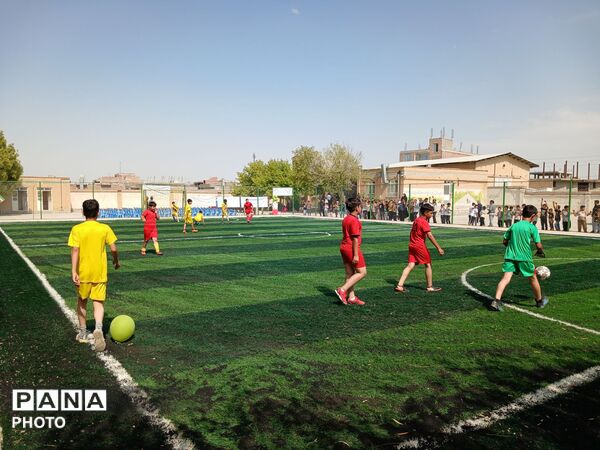 افتتاح زمین ورزشی در ملکان به مناسبت هفته دولت