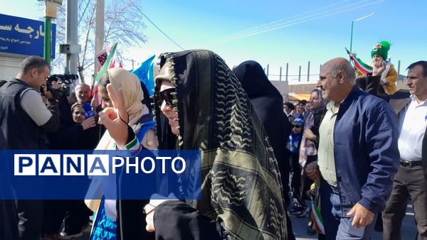 حضور پرشور مردم یاسوج در راهپیمایی ۲۲ بهمن