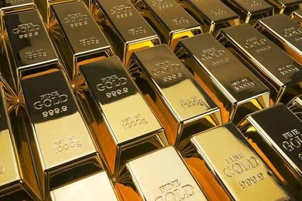 طلا بدون تغییر چشمگیر در سراشیبی ماند