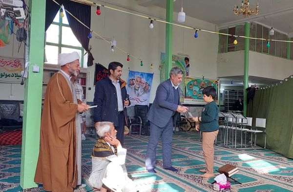 حضور مسئولان آموزش و پرورش در جمع دانش آموزان معتکف جلگه رخ