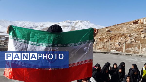 زنگ انقلاب در مدرسه فاروق منصور عباسی شهرستان اردل