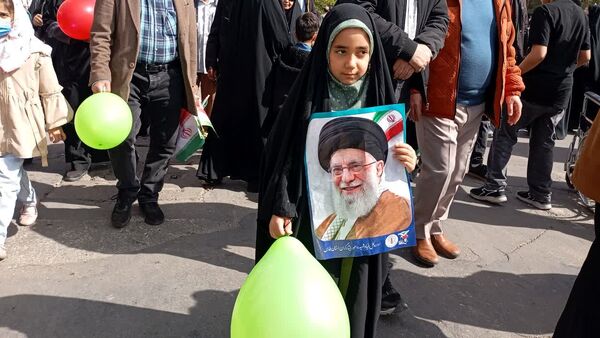 یک روز متفاوت با حضور مردمی از جنس غیرت و استقامت
