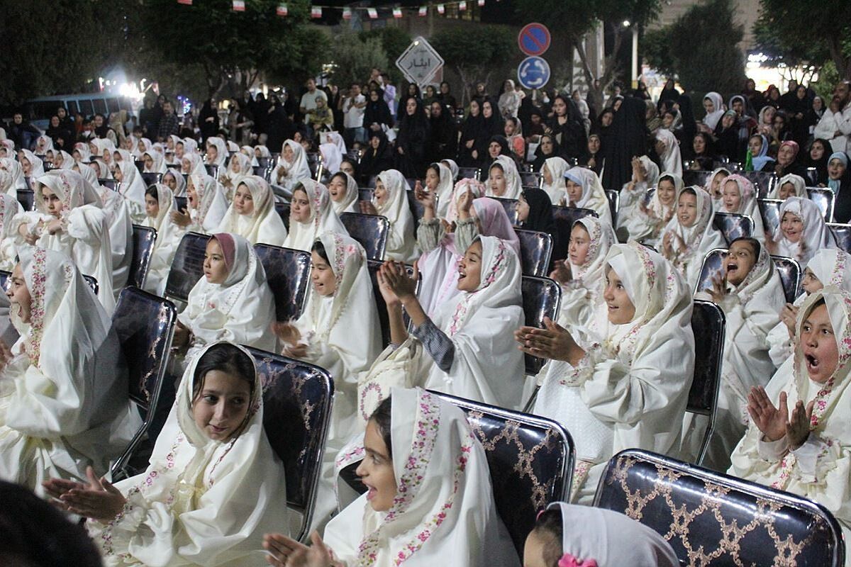 جشن تکلیف فرشته های زمینی در میدان ایثار جوادآباد
