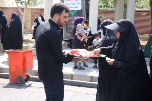 راهپیمایی دلدادگان حسینی در شهرستان سمنان