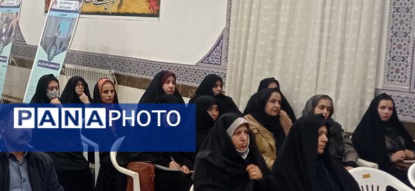 جلسه هدایت تحصیلی در دبیرستان استعدادهای درخشان دوره اول کاشمر