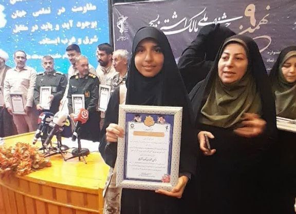کسب عنوان برتر بسیج دانش‌آموزی دبیرستان عصمت اسفراین در سطح کشور