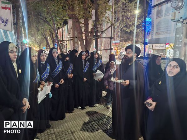  قدردانی از دختران انجمن اسلامی در راهپیمایی شهرستان آشخانه