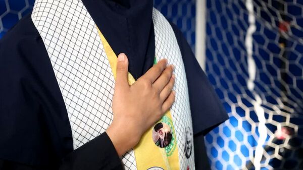 زنگ انقلاب نواخته شد