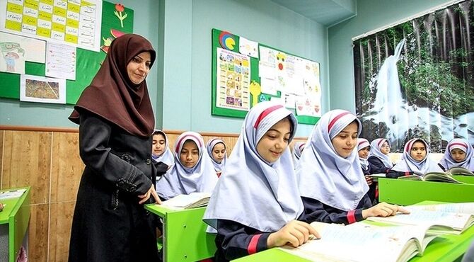 مجوز مجلس برای به‌کارگیری ۱۰ هزار معلم بازنشسته و حق‌التدریسی
