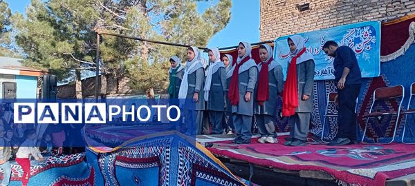 حضور پر رنگ کودکان در جشن باستانی چله خرد کاشمر