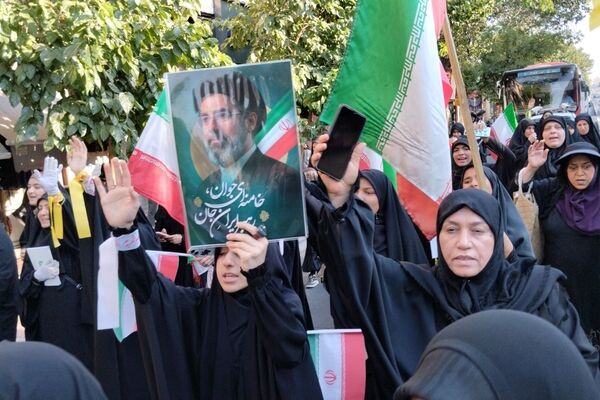 همایش پیاده‌روی دختران زینبی در شیراز