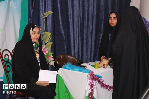 برپایی نماز عبادی و سیاسی جمعه نظرآباد 