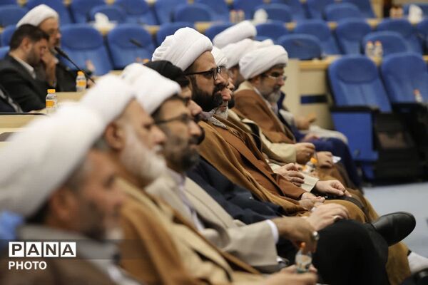 نشست فصلی رؤسا و معاونان سازمان عقیدتی سیاسی فراجا در همدان 
