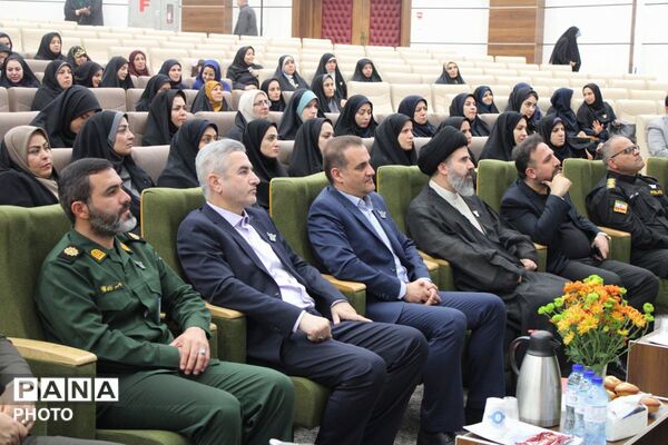 مراسم بزرگداشت مقام معلم در پردیس