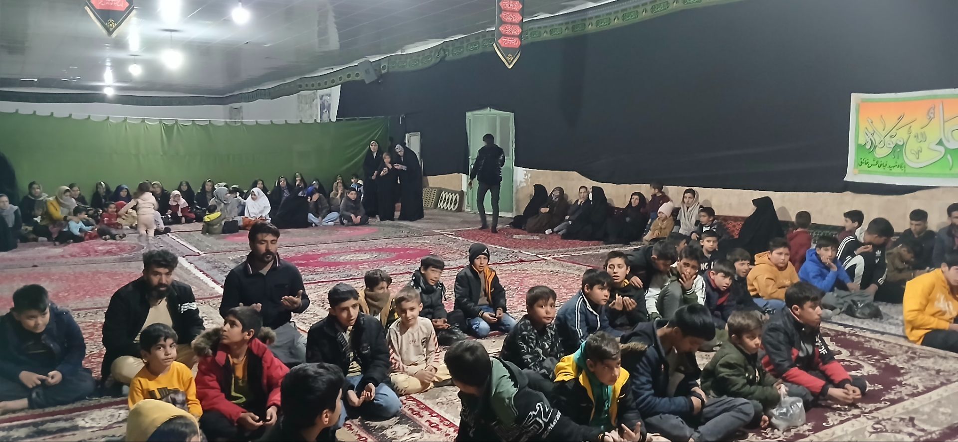 جشن مبعث رسول اکرم (ص) در حسینیه ابوالفضلی حداد در شهر خانلق