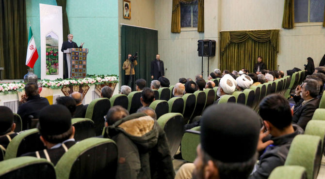 هیچ ملتی با تکیه بر دیگران پیشرفت نکرده است