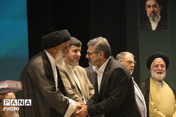 سی و سومین اجلاس سراسری نماز در حرم مطهر رضوی ـ ۳