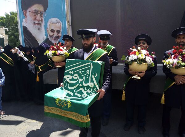 اندوه و حزن دانش‌آموزان از شهادت خادمان ملت
