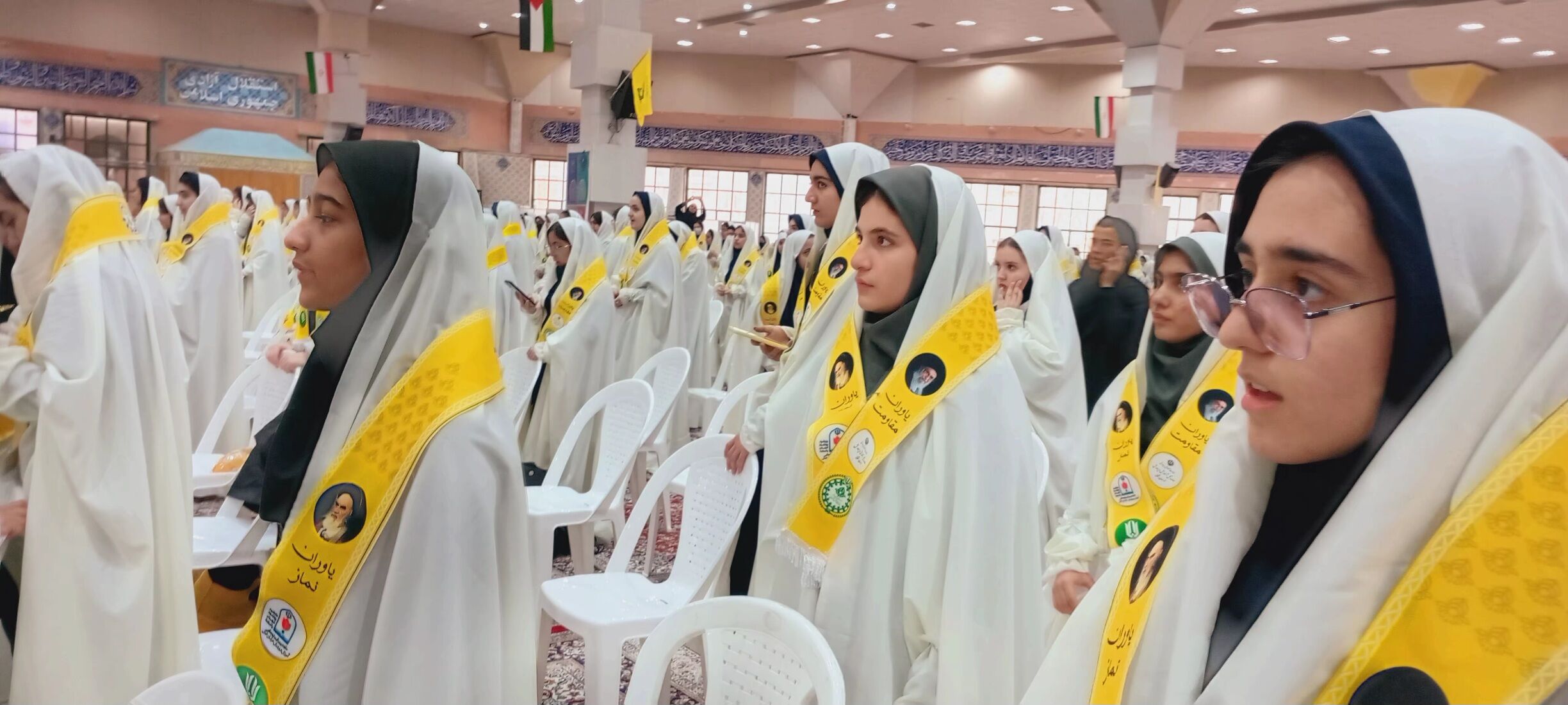 پیش اجرای گروه ۱۰۰۰ نفره پیشتازان قبل از اجلاسیه سراسری نماز