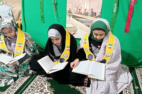 در هیاهوی شهر نوجوانان خوافی در آرامش اعتکاف 