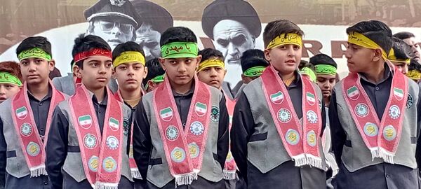 هم‌صدایی نسل آینده در مراسم باشکوه گلبانگ انقلاب