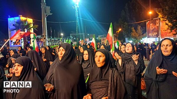 تجدید بیعت مردم کوهدشت با آرمان‌های حسینی در میدان امام خمینی (ره)