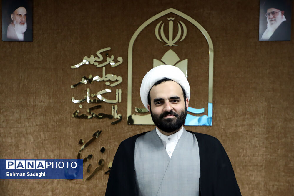 دانش‌آموزان، یاران مقاومت در برابر ظلم هستند 