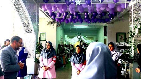برگزاری افتتاحیه نمایشگاه مشاغل در هنرستان نور،ملارد 