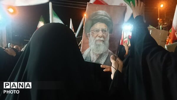 حضور مردم انقلابی شهرستان پلدختر در میدان بهشتی