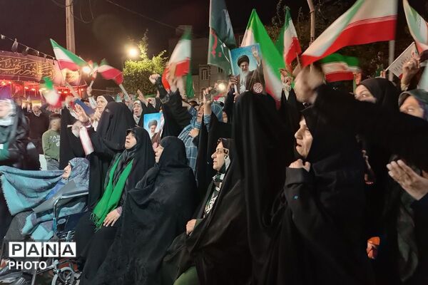 اجتماع باشکوه مردمی در میدان ارشاد ورامین