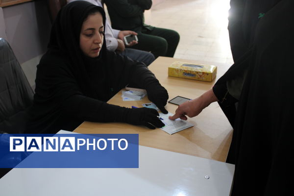 حضور خرم‌ آبادی‌ها پای صندوق‌های رای 