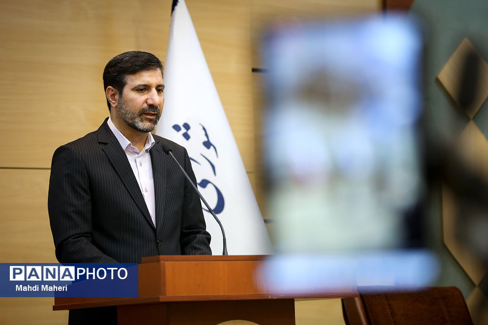 طحان نظیف: پرداخت فوق‌العاده خاص به کارکنان دولت در شورای نگهبان تأیید شد