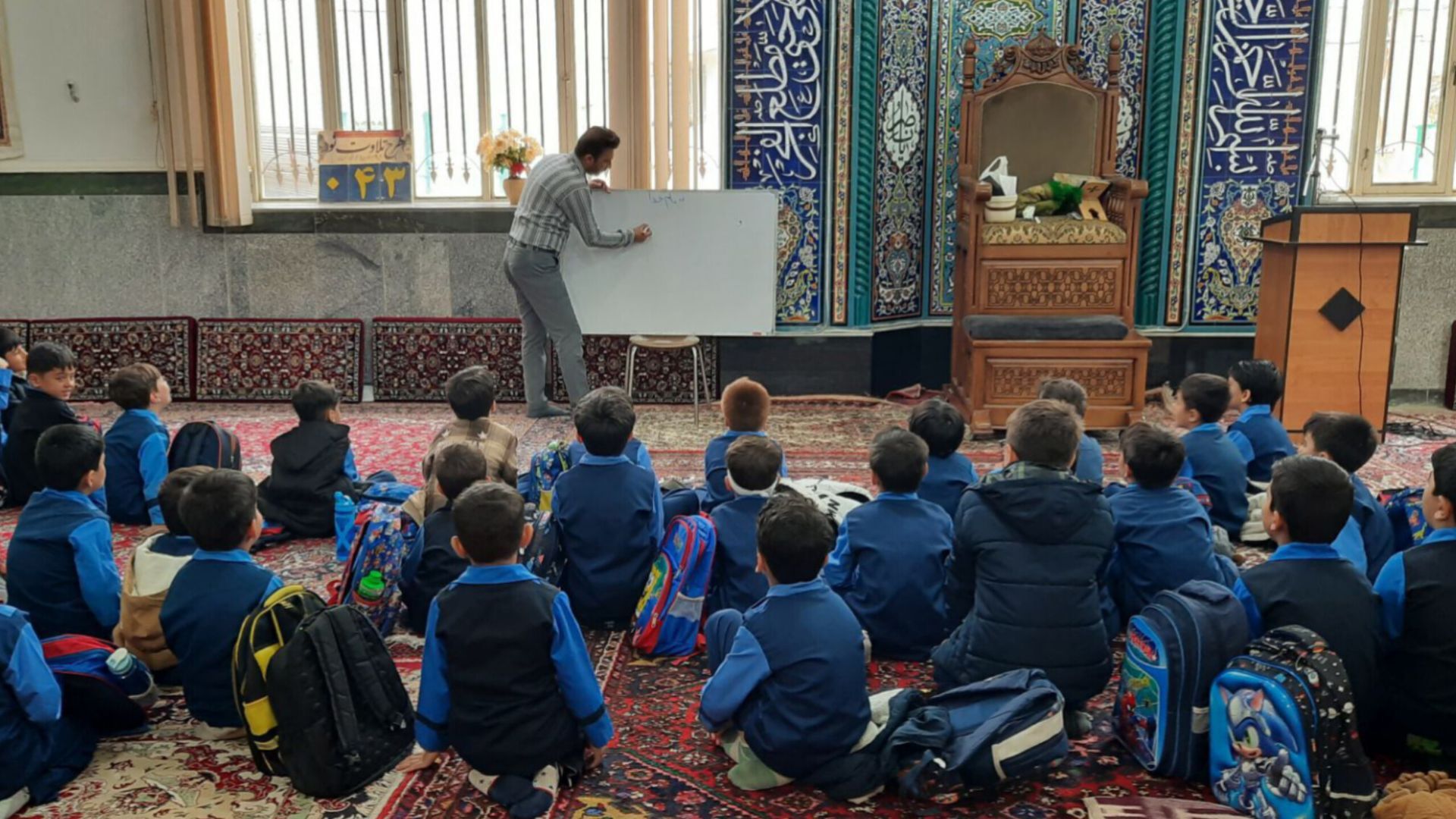 ایستادگی معلمان در سایه چالش‌های جاری
