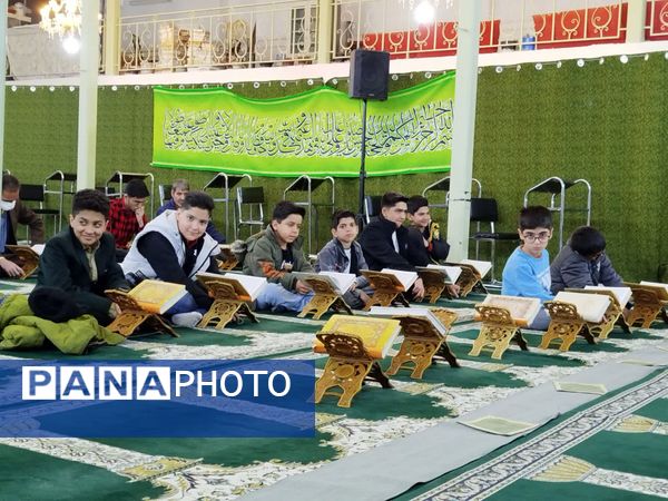 محفل انس با قرآن کریم در کاشمر