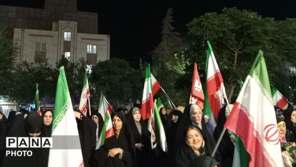 حضور مردم خستگی ناپذیر شهر فردوسیه پس از گذشت سه ماه ازشهادت رهبر عزیزمان