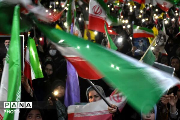 طنین وحدت در شب‌های قروه