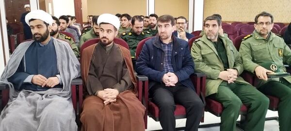  محفل نورانی انس با قرآن کریم در آموزش و پرورش کلات 