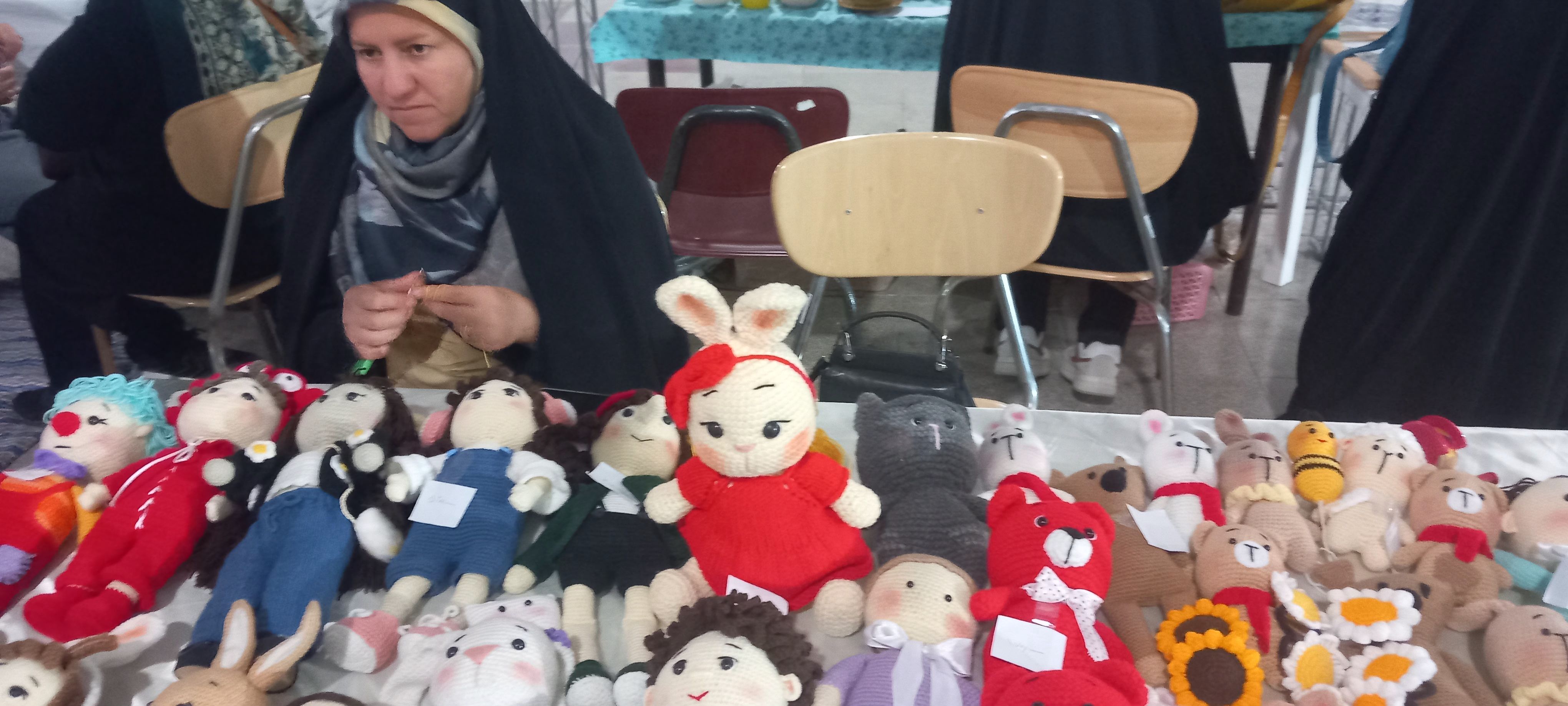 نمایشگاه صنایع دستی بانوان در مصلی امام خامنه‌ای شهرستان شیروان
