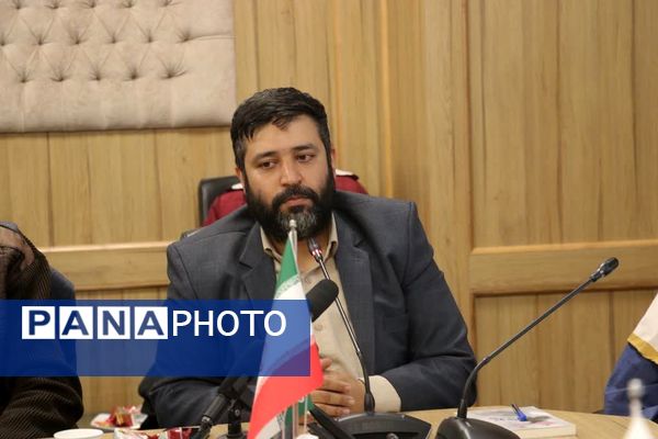 چهارمین جلسه کارگاه تربیت تسهیل‌گر کتابخوانی نوجوان