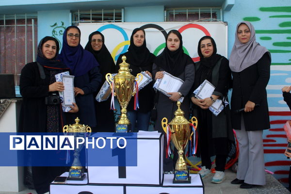 المپیاد ورزشی درون مدرسه‌ای آموزشگاه شهید رضا مبارکی بوشهر