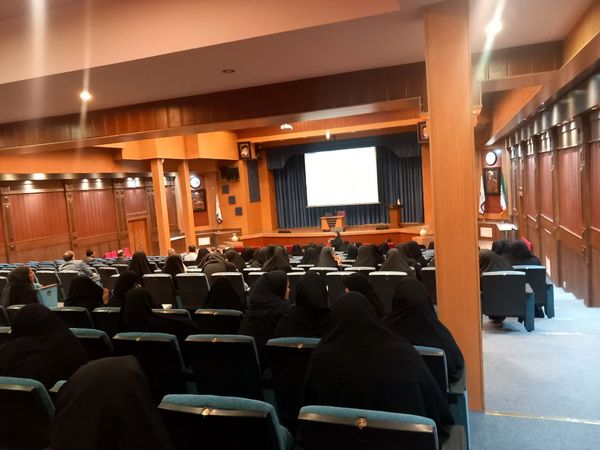 جلسه ستاد پروژه مهر مدارس دولتی و غیردولتی ناحیه ۶ مشهد در فرهنگسرای مصلی نژاد
