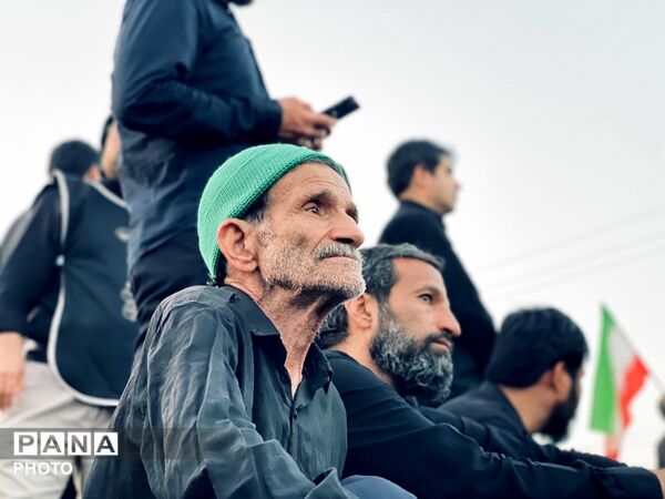 دریای خروشان جمعیت در سوگ «امام شهید امت» قم